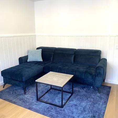 Center Maneezi アパート