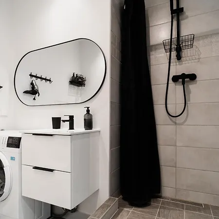 Center Maneezi Apartament