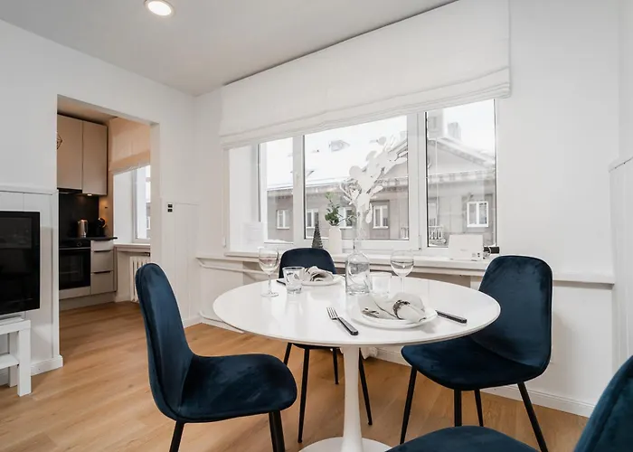 Center Maneezi Apartament