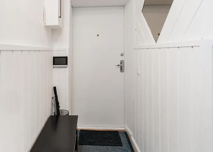 Center Maneezi Apartament *